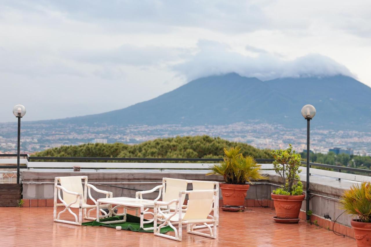 Terrazza Paradiso Luxury Rooftop Наполи Екстериор снимка