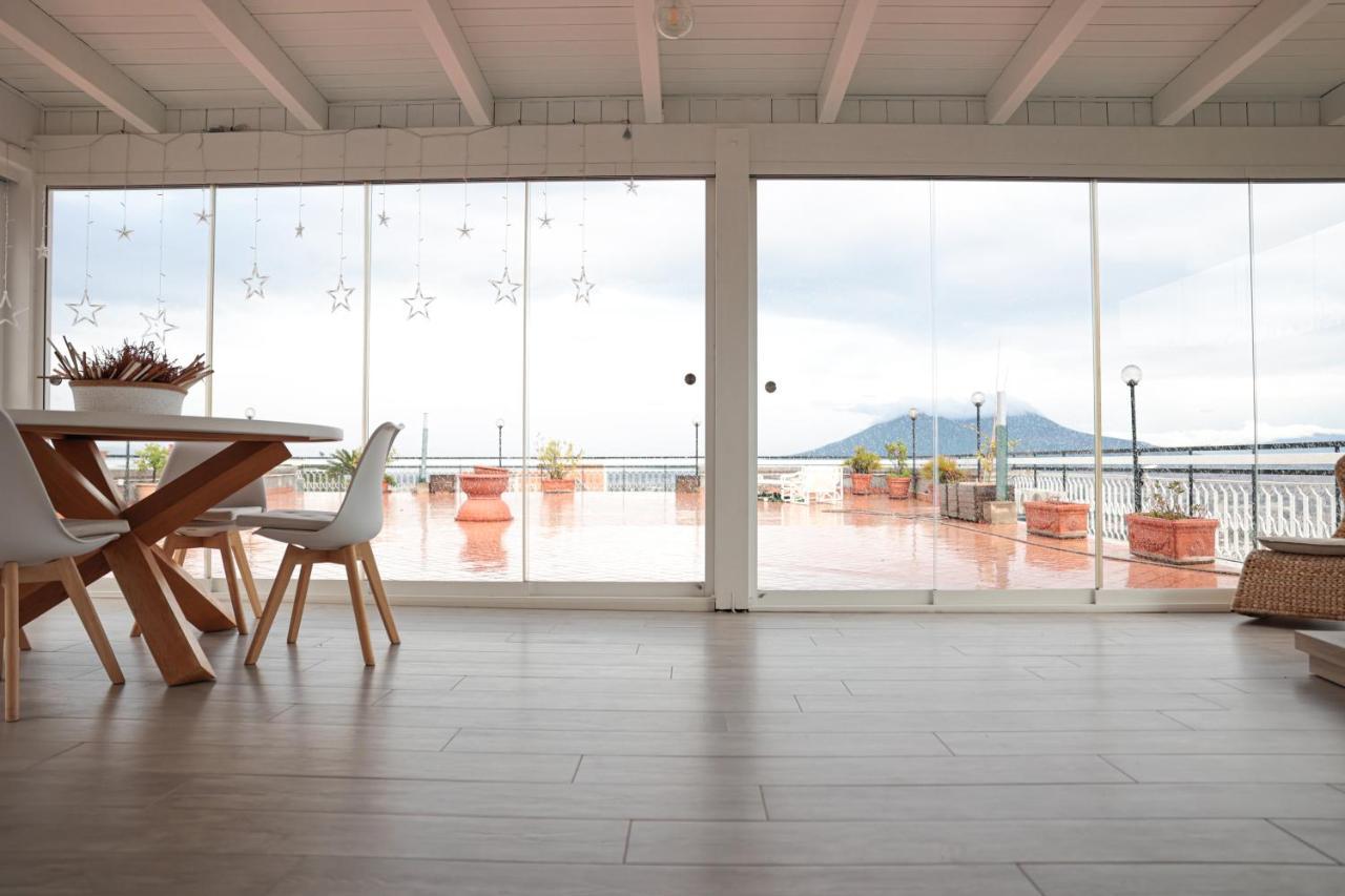 Terrazza Paradiso Luxury Rooftop Наполи Екстериор снимка